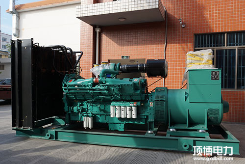 1200KW康明斯广西顶博发电机组制造